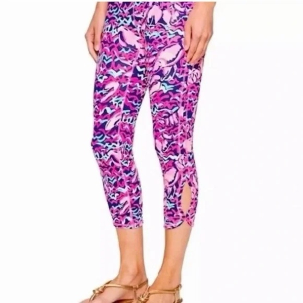 Lilly Pulitzer Weekender Cropped Legging in Lobstah Roll size M